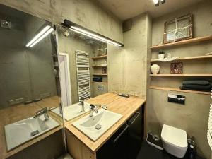 Comfy, modern, brilliant location