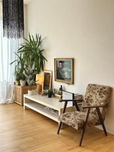Comfy, modern, brilliant location