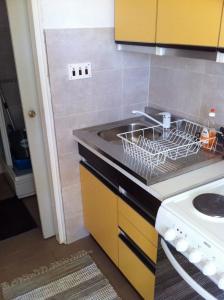 Apartmani Slavica kuća blizu mora sa terasom