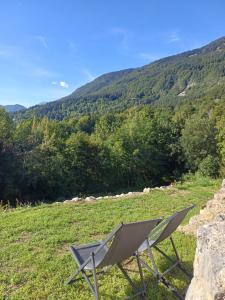 Alpine Glamp - Scenic Tiny House near Bled
