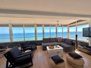 Apartamento duplex FAMILIAS a primera linea en Playa de Gandia