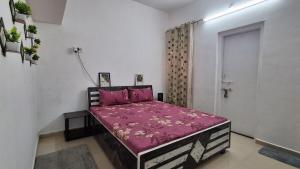 2BK With Dedicated Workspace And Wifi l AC Bedroom