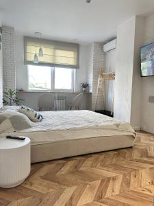 ATMOSFERA SPACE Odesa SANTORINI