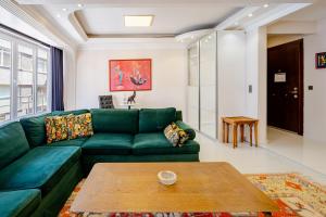 Large Stylish Apartment in Nişantaşı Near Metro