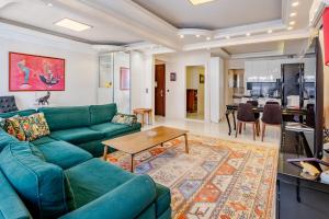 Large Stylish Apartment in Nişantaşı Near Metro