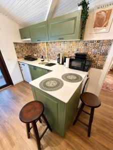 Nu 8 Private Terrace, Designer Suite, City View