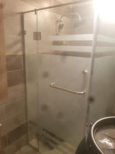 F2 for rent