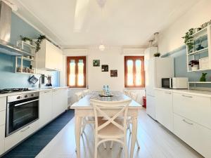 CLUA Holiday House