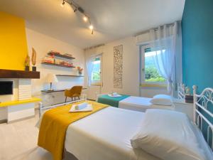 CLUA Holiday House