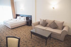 Standard Double Suite room in Rediu Hotel & Restaurant