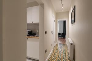 Quiet & Bright 2BR City Apt - Near Metro
