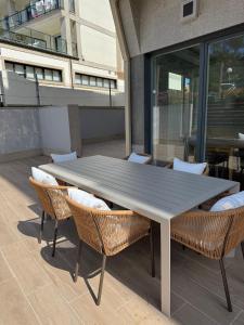 Luminoso apartamento con terraza en sanxenxo