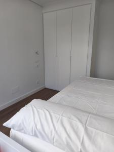 Luminoso apartamento con terraza en sanxenxo