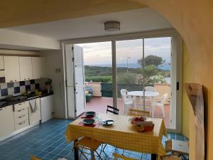 Villa con giardino La Curiazza 13