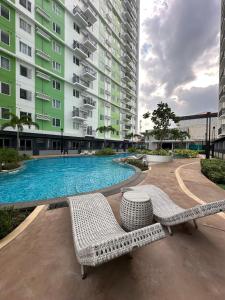 Resort-Inspired Ground Floor Studio with Private Patio