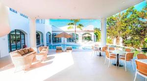 Grand De Raj Villas