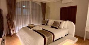 Grand De Raj Villas