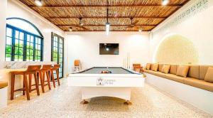 Grand De Raj Villas