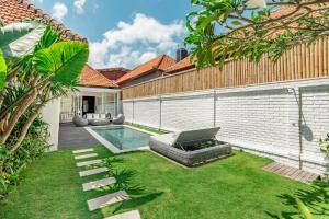 Luxury escape 2BR villa home cinema & pool Canggu