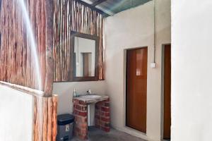 Urbanview Hotel near Simpang Lagoi Bintan