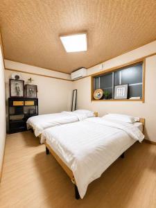 Kyoharu Stay a quiet house with direct access to Namba and Umeda Convenience store 30 seconds away on foot
