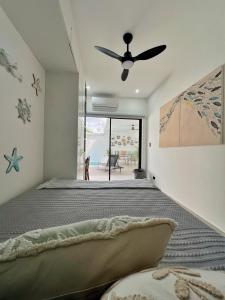 Beach-ish Nook