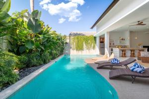 Villa Crusoe Stylish 3BR Oasis in Berawa