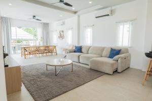 Villa Valora 5BR Sea Views Rawai