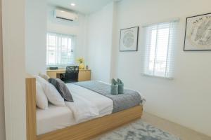Villa Valora 5BR Sea Views Rawai