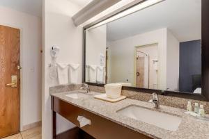 Quality Inn & Suites Denver International Airport