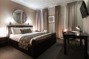 ニューカッスル Clarendon Hotel 4つ星 ホテル スイート