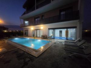Dua Villa