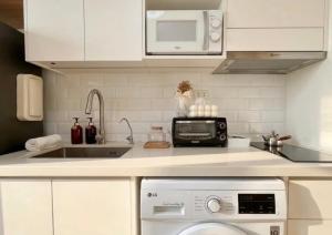 Cozy Japandi Studio Loft at Sun Residences