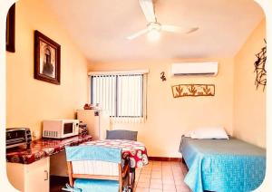 Nice and Cozy studio very close to the boardwalk and the beach