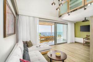 New Villa Paradosiako with private pool and BBQ near to the Beach