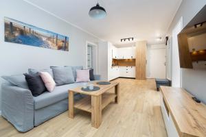 Nowoczesny Apartament Planty z 2 Balkonami blisko Rzeki by Noclegi Renters
