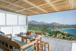 New seaview villa Venetsianiko with Private Pool & BBQ close to the beach