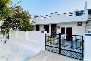 Avenaa Aurum Homestay Udaipur