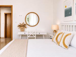 WhiteAlcyone Fit & Zen Apartment