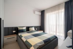 C92 Cortina North Amazing Views - 2 bedrooms - 2 bathrooms - paid parking