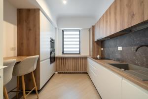 C92 Cortina North Amazing Views - 2 bedrooms - 2 bathrooms - paid parking