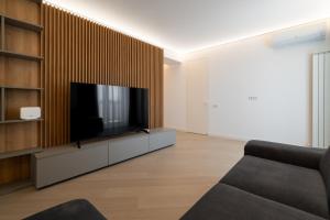 C92 Cortina North Amazing Views - 2 bedrooms - 2 bathrooms - paid parking