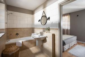 Rustic Villa Rorripa with a pool in Istria