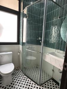 Rose Hill Apartment