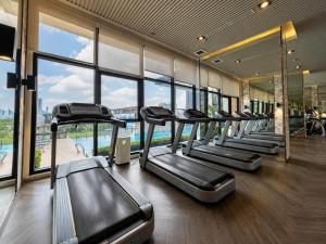 Luxury City-Scape 2BR - Ultra Fast Wifi - Asoke