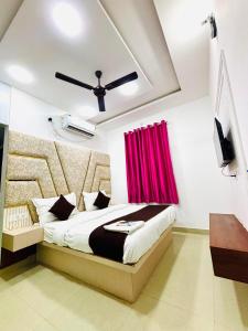 Hotel Mero Vrindavan Near Prem Mandir