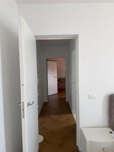 Glorys Apartments Sarande