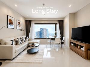 Spacious High Rise 2BR - Ultra Fast Wifi - Phrom Phong