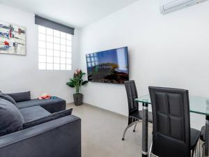 3 Charming Apartment in Las Americas