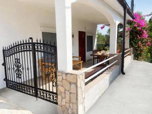 Zarace Blue Horizon 1 garden villa